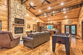 Broken Bow Cabin with Hot Tub and Outdoor Fireplace!